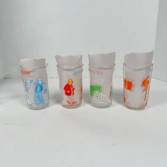 Vtg 1971 Archie Comics Glasses Set of 4 • Reggie Hot Dog Archie Sabrina • Reggie - Picture 4 of 13